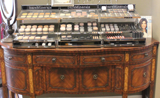 Makeup Bar specializing in Bare Minerals